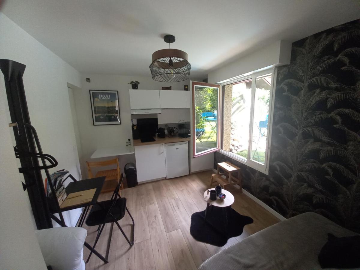 Chez Olivier Apartment Pau Luaran gambar